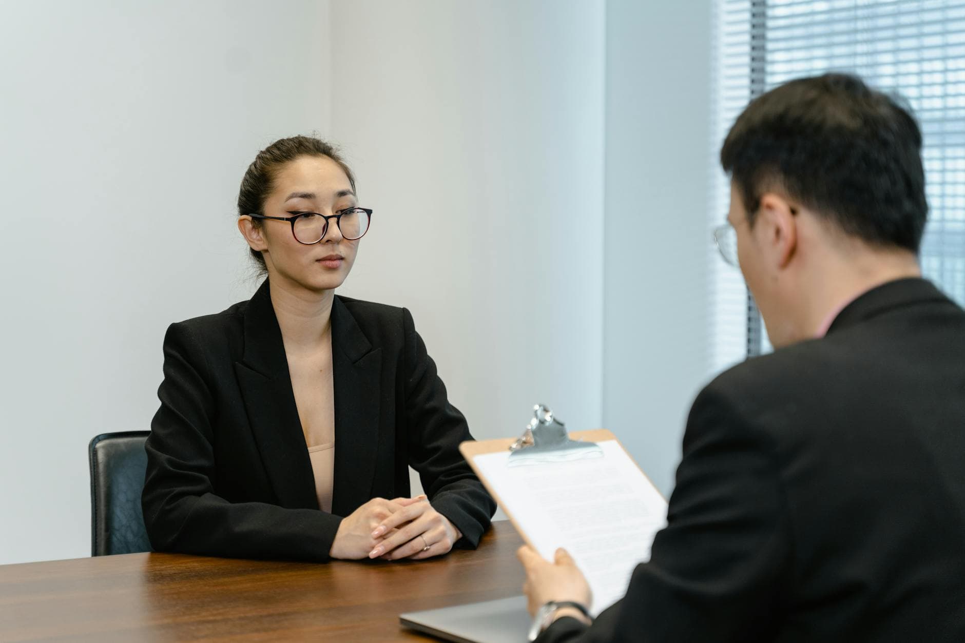 Resign vs PHK: Pesangon Berbeda, Pajak Berbeda — Panduan Lengkap HR Manager
