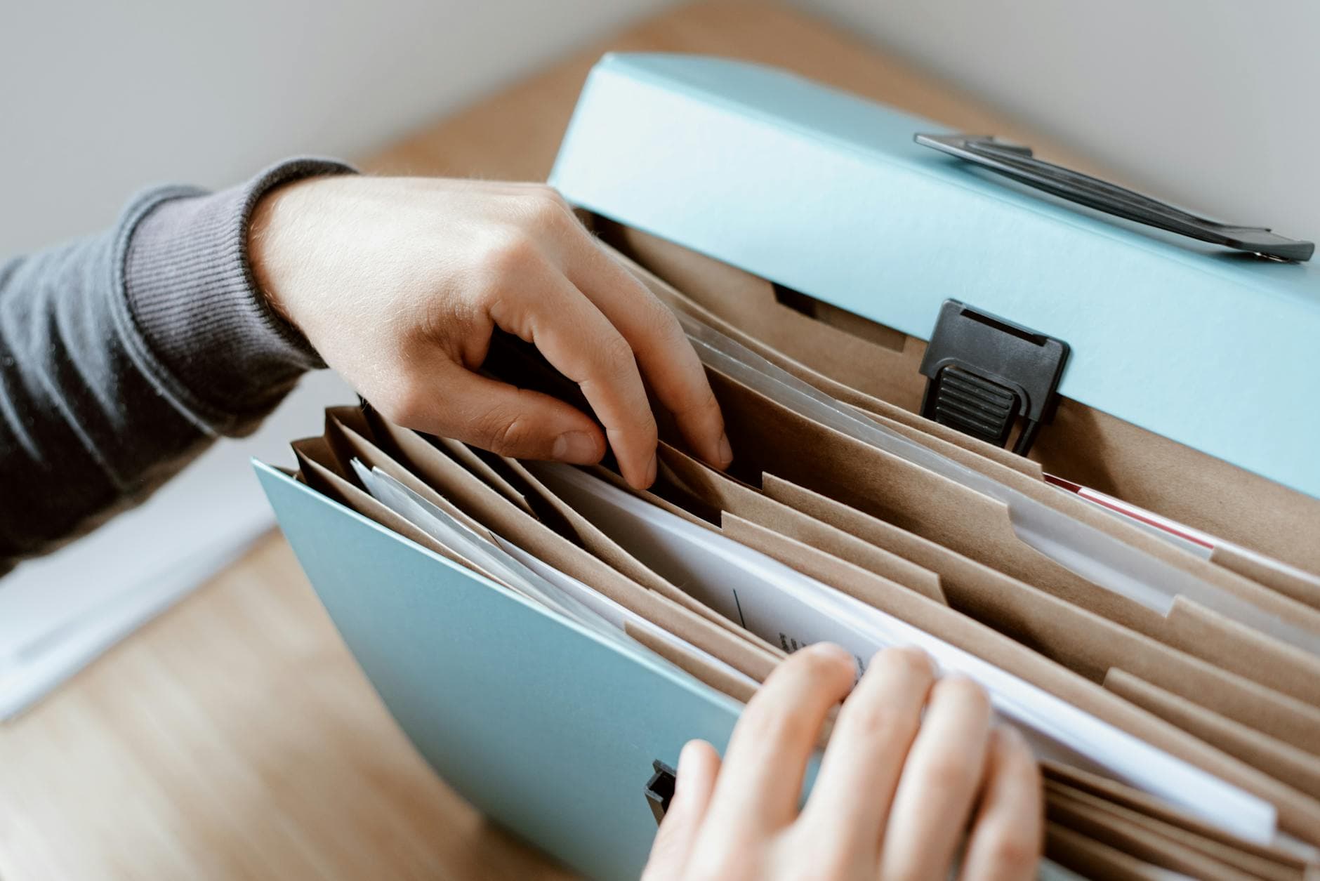 Cara Kelola Data Masa Kerja Karyawan yang Akurat: Tips untuk HR Manager UKM